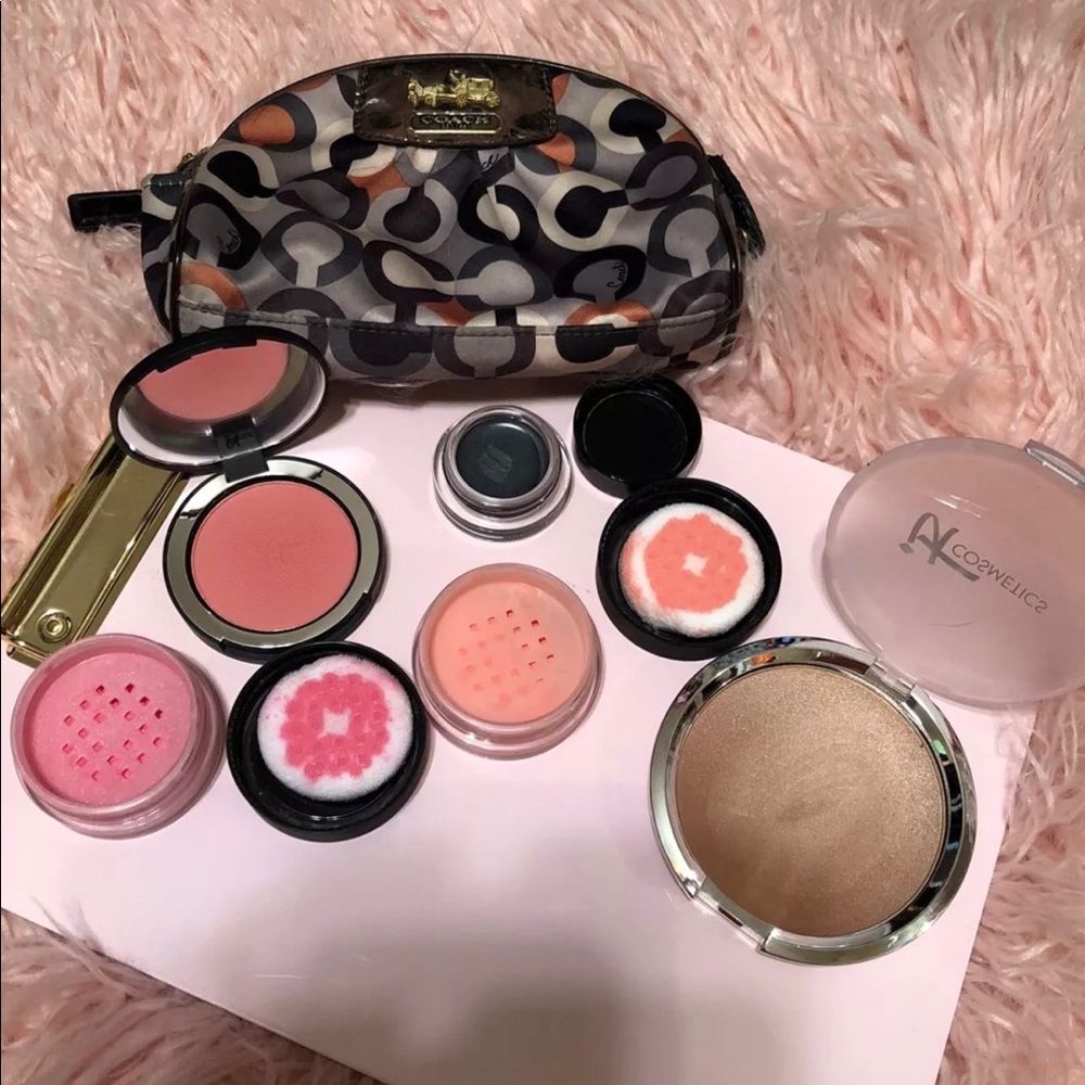 IT Cosmetics Mixed Lot W/ Coach Makeup Bag